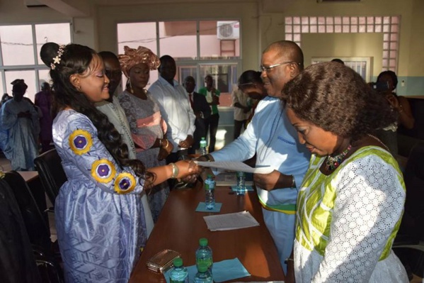 Baldé célébre le mariage de son "Ami " Bo Gassama et de sa "Militante" Aida Faye Baldé célébre le mariage de son "Ami " Bo Gassama et de sa "Militante" Aida Faye