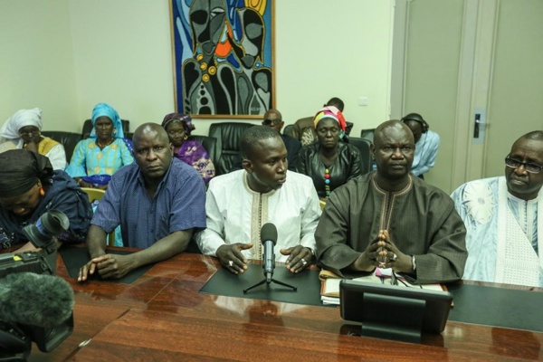 Les familles des victimes du drame de Demba Diop reçues au Palais 