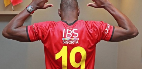 Avenir avec les Lions : Demba Bâ a pris sa décision... Avenir avec les Lions : Demba Bâ a pris sa décision...