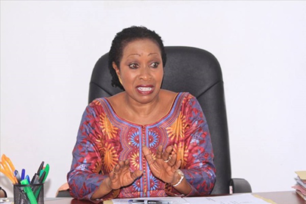 Arrestations des membres de seneporno: une information "fabriquée" par Awa Ndiaye Arrestations des membres de seneporno: une information "fabriquée" par Awa Ndiaye