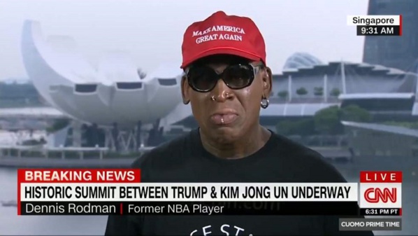 Dennis Rodman, ami de Kim Jong-un, pleure après la poignée de main avec Donald Trump Dennis Rodman, ami de Kim Jong-un, pleure après la poignée de main avec Donald Trump