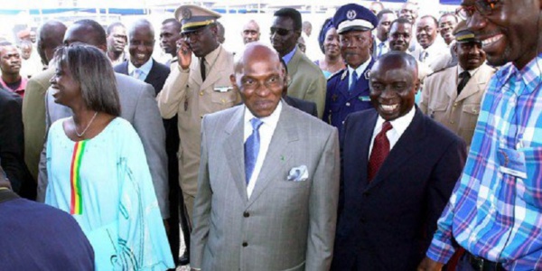 Idrissa Seck révèle: «En 2002 le président Wade m’avait confié...» Idrissa Seck révèle: «En 2002 le président Wade m’avait confié...»