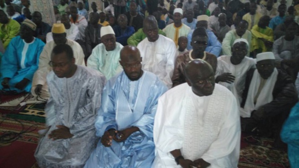 Thies: Idrissa Seck participe à la  prière de l'AID EL FITR 