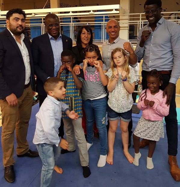 France: Baldé dîne et échange avec la communauté Africaine France: Baldé dîne et échange avec la communauté Africaine