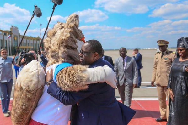 Le président Sall est arrivé en Russie Le président Sall est arrivé en Russie