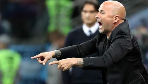 Sampaoli ne sera pas viré avant le match décisif de l'Argentine Sampaoli ne sera pas viré avant le match décisif de l'Argentine