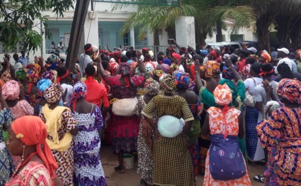 Vidéo: Une séance de malédiction à l'ancien Bac de Ziguinchor