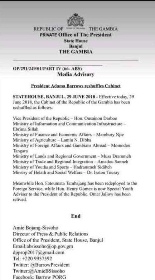Gambie: La vice-présidente, Fatoumata Tambajang limogée