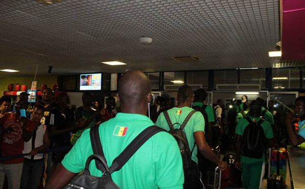 Retard du vol des Lions: Moussa Sow, Salif Sané, Mbaye Niang et Abdoulaye Diallo rentrent en France