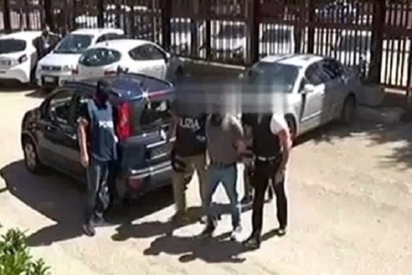 Sept Sénégalais arrêtés entre la Russie et la Finlande Sept Sénégalais arrêtés entre la Russie et la Finlande