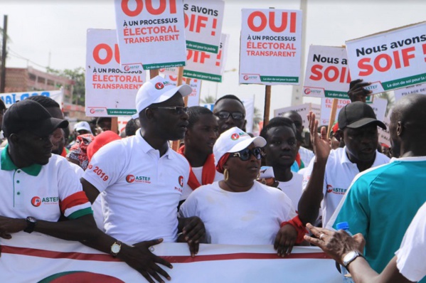 La mobilisation de l’opposition en images