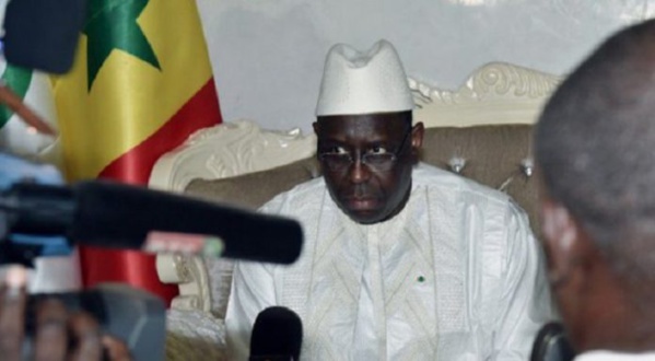 Rébellion à l'APR: 53 anciens députés contre la candidature de Macky Rébellion à l'APR: 53 anciens députés contre la candidature de Macky