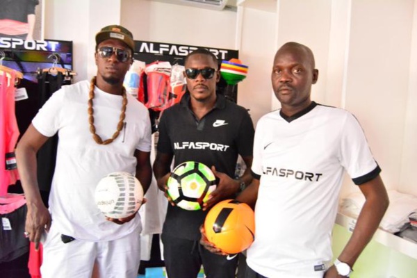 Dans l’univers du football Sénégalais, la marque "Alfasport" ouvre ses portes à Dakar Dans l’univers du football Sénégalais, la marque "Alfasport" ouvre ses portes à Dakar