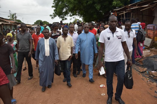 Marché ravagé par les flammes: Baldé partage la douleur avec les victimes