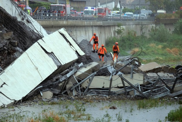 Italie :Au moins 22 morts dans l'effondrement d'un pont Italie :Au moins 22 morts dans l'effondrement d'un pont