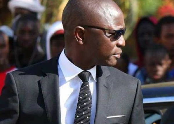 URGENT: Le Conseil TIC du Président Sall, arrêté par la gendarmerie URGENT: Le Conseil TIC du Président Sall, arrêté par la gendarmerie