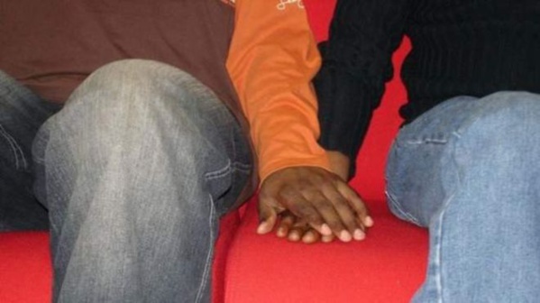 La police nigériane arrête des gays La police nigériane arrête des gays