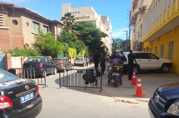Manifestation de l'opposition: arrêt de la circulation dans la ville de Dakar Manifestation de l'opposition: arrêt de la circulation dans la ville de Dakar