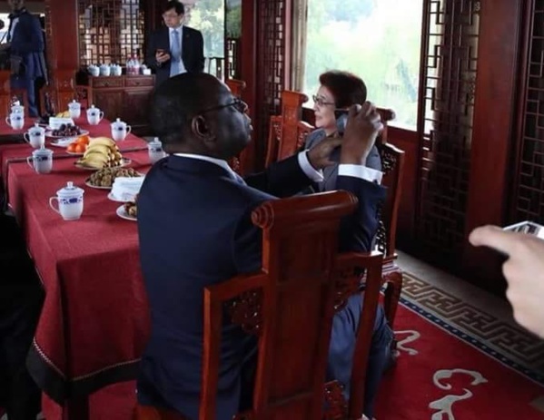 C'est Macky Selfi depuis la chine C'est Macky Selfi depuis la chine