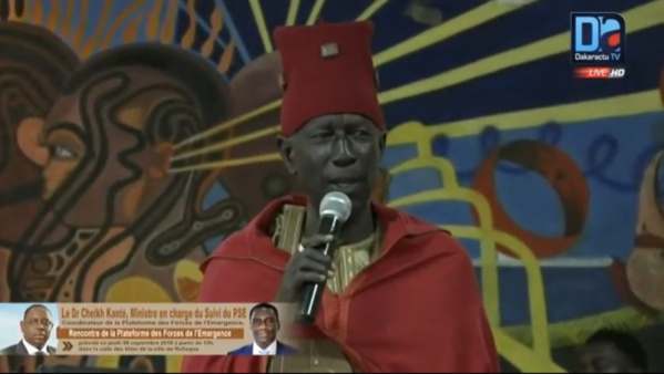 Le Grand Diaraf de Bargny menace les adversaires de Macky Sall : « Nous avons des bagages... » Le Grand Diaraf de Bargny menace les adversaires de Macky Sall : « Nous avons des bagages... »