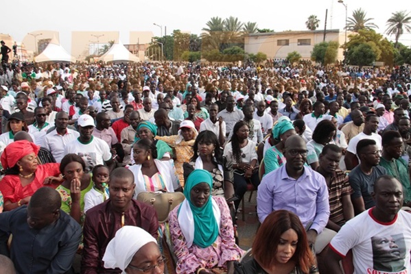 Place de l'obélisque: Sonko a fait le plein avec un public "discipliné"