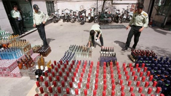Iran: 15 personnes meurent après avoir consommé de l'alcool... Iran: 15 personnes meurent après avoir consommé de l'alcool...