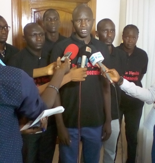 "Dog Bumi Gacce " déchire l’arrêté du Préfet et appelle à une manifestation aujourd'hui "Dog Bumi Gacce " déchire l’arrêté du Préfet et appelle à une manifestation aujourd'hui