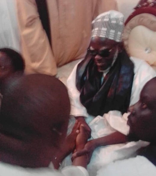  Baldé reçu par le Khalif général des mourides et d'autres dignitaires de Touba