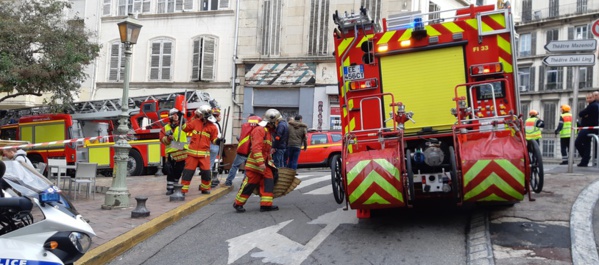 Paris: Un gendarme se donne la mort avec son arme Paris: Un gendarme se donne la mort avec son arme