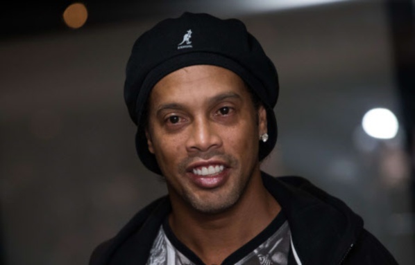 Ruiné, Ronaldinho n'aurait plus que... 6 euros sur son compte en banque Ruiné, Ronaldinho n'aurait plus que... 6 euros sur son compte en banque