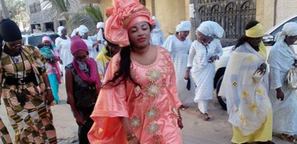  Les internautes jugent Aïda Mbacké