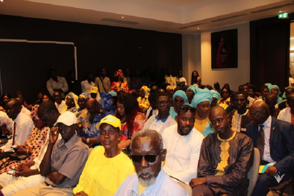 Les images du lancement de la "plateforme web" du candidat Karim Wade