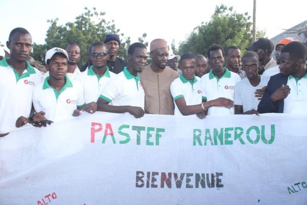 Ousmane Sonko avec les religieux de Ranérou