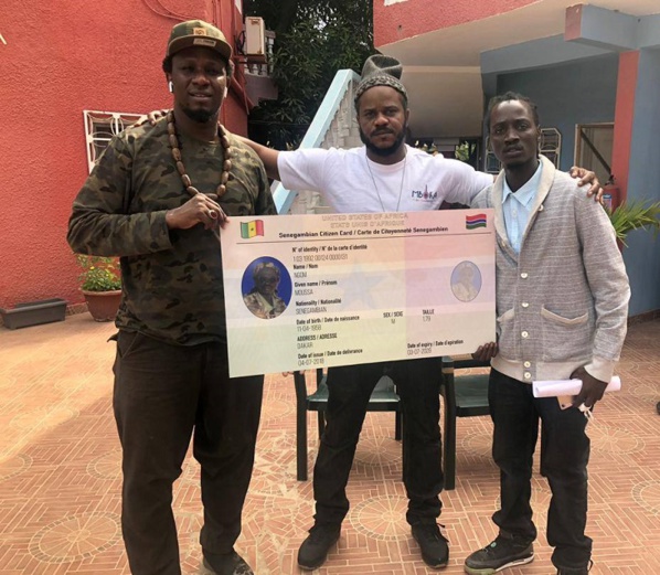 Y en a marre veut instaurer une carte d’identité Sénégambienne pour faciliter…