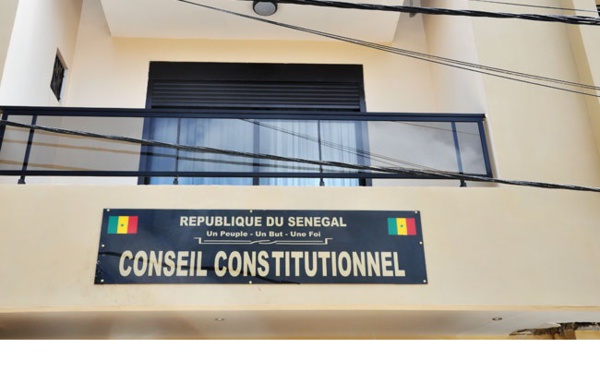 Une vingtaine de candidats enregistrés au Conseil constitutionnel Une vingtaine de candidats enregistrés au Conseil constitutionnel