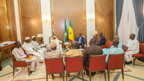 Le Marabout Fansou Bodian reçu au Palais Le Marabout Fansou Bodian reçu au Palais