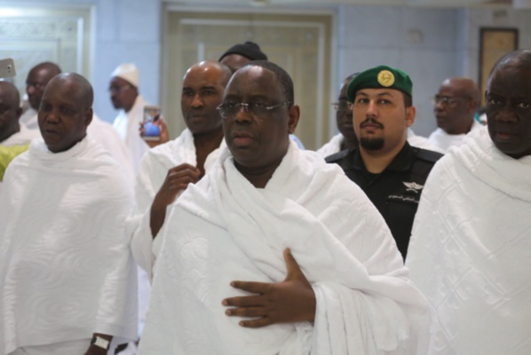 Macky Sall à la Mecque pour d'intense prières Macky Sall à la Mecque pour d'intense prières