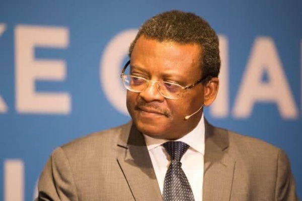 Cameroun : Paul Biya nomme Premier ministre le juriste anglophone Joseph Dion Ngute Cameroun : Paul Biya nomme Premier ministre le juriste anglophone Joseph Dion Ngute