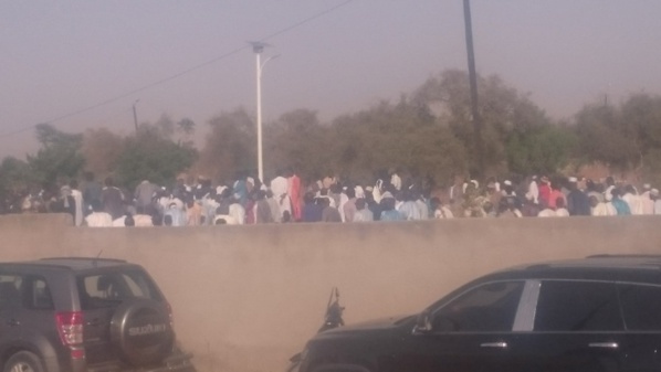 Ndiassane : Ahmed Bachir Kounta inhumé finalement au cimetière de la cité religieuse Ndiassane : Ahmed Bachir Kounta inhumé finalement au cimetière de la cité religieuse