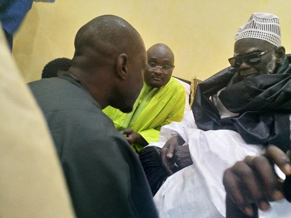 Ousmane Sonko reçu par le Khalif général des Mourides Ousmane Sonko reçu par le Khalif général des Mourides