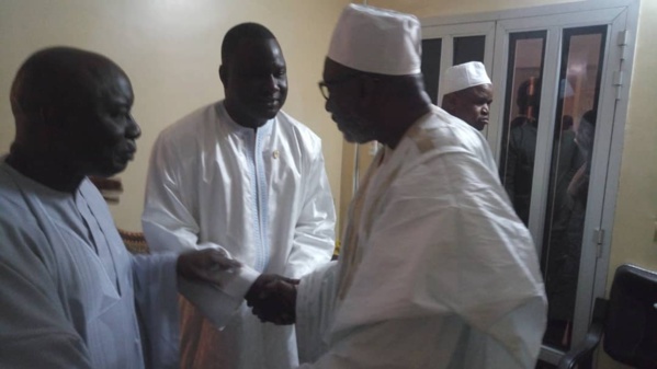Thierno Madani Tall prie pour Idrissa Seck Thierno Madani Tall prie pour Idrissa Seck