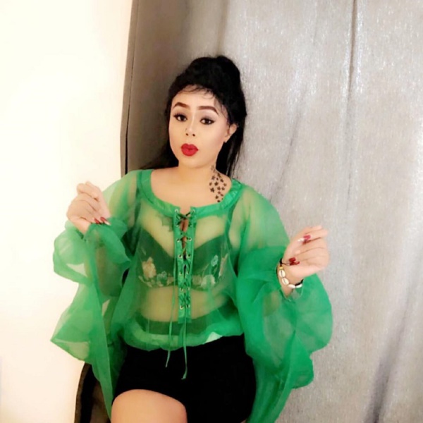 Ayo Baldé, l’ex petite amie de Mounzir Niass fait sensation sur la toile Ayo Baldé, l’ex petite amie de Mounzir Niass fait sensation sur la toile