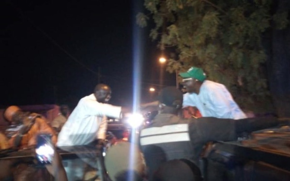 Kaffrine: Poignée de main entre Idrissa Seck et Issa Sall