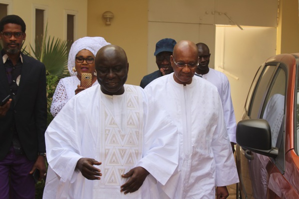 Idrissa Seck sera t-il arrêté avec la présence de la gendarmerie au Point E? Idrissa Seck sera t-il arrêté avec la présence de la gendarmerie au Point E?