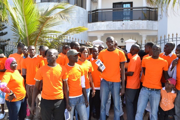 Thiès : Les militants du parti Rewmi libérés Thiès : Les militants du parti Rewmi libérés