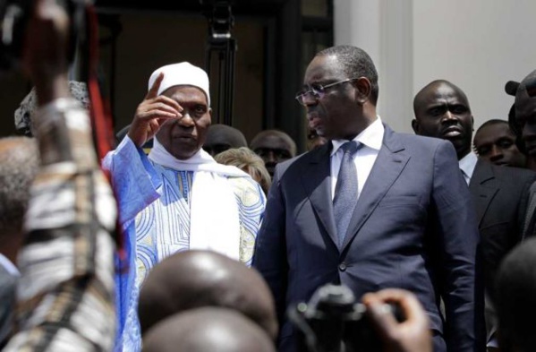 Oumar Faye dénonce « un deal indécent », entre Wade et Macky Sall
