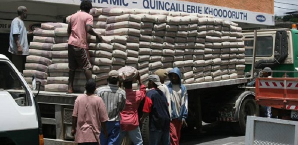 URGENT: L'Etat annule l'augmentation du prix du ciment