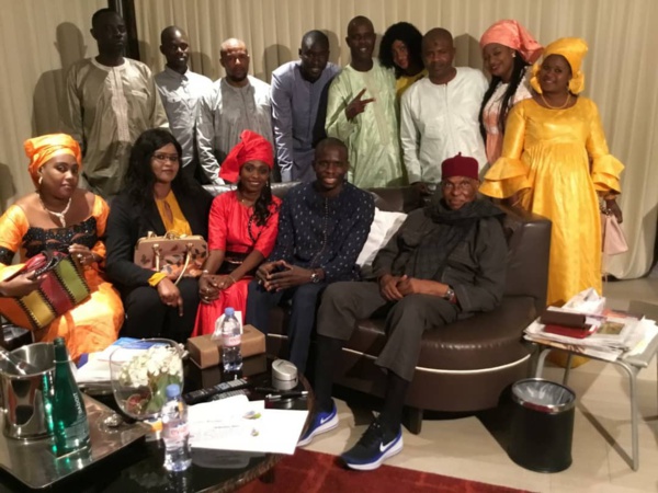 Les ex détenus Karimistes reçu par Me Wade