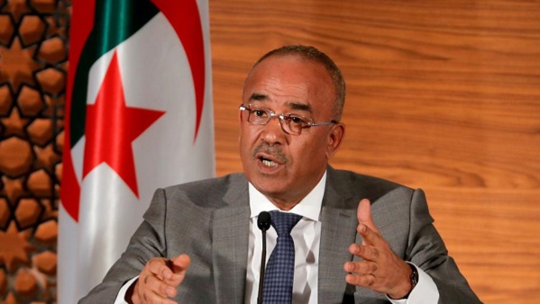 Algérie: Noureddine Bedoui à la tête d’un nouveau gouvernement de 27 membres Algérie: Noureddine Bedoui à la tête d’un nouveau gouvernement de 27 membres