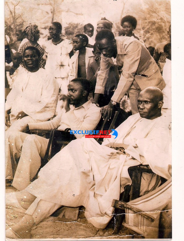 Photo exclusive!!! Wade et Idy en tournée politique à Mampalago Photo exclusive!!! Wade et Idy en tournée politique à Mampalago